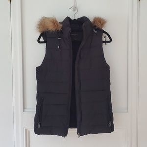 Black M Banana Republic Insulated Vest Fur Hood